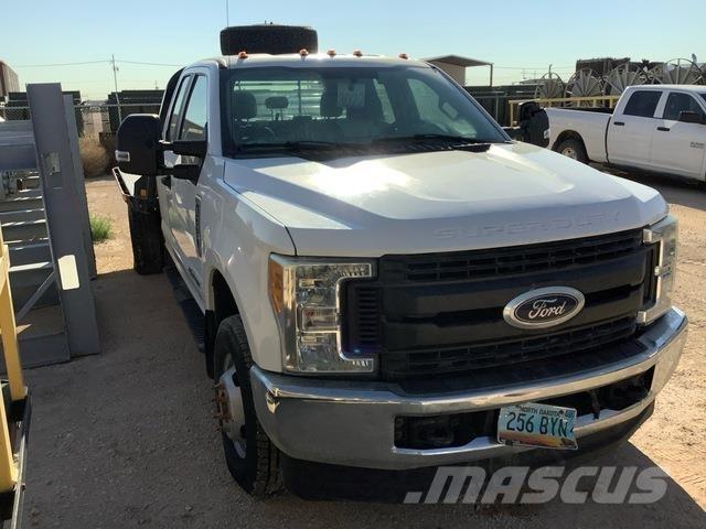 Ford F-350 Camioane platforma/prelata