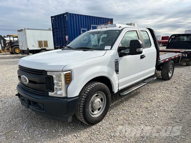 Ford F-350 Camioane platforma/prelata