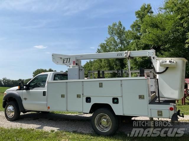 Ford F-450 Platforme aeriene montate pe camion