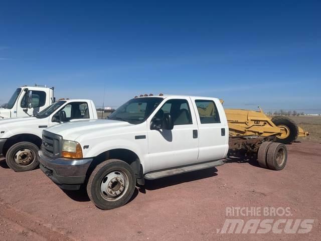 Ford F-450 Cabine si interior