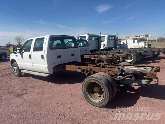 Ford F-450 Cabine si interior