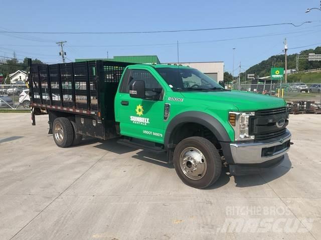 Ford F-450 Camioane platforma/prelata
