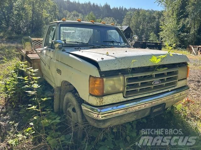 Ford F-450 Camioane platforma/prelata
