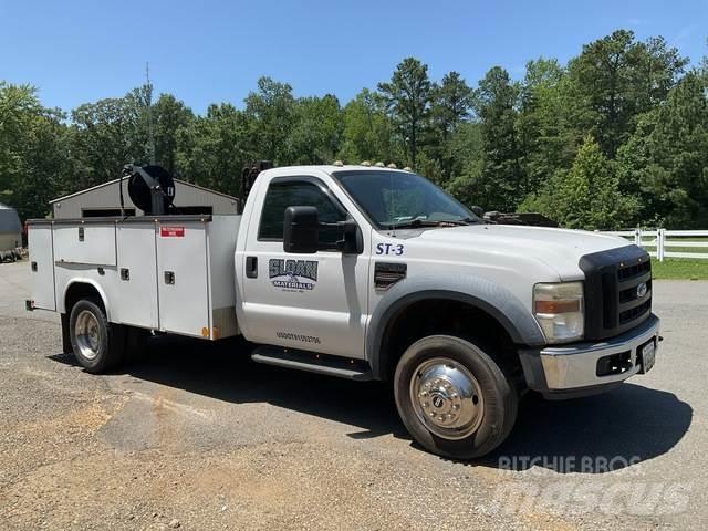 Ford F-450 Municipal/vehicul cu uz general