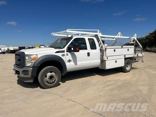 Ford F-450 Camioane platforma/prelata