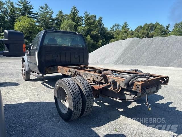 Ford F-450 Cabine si interior