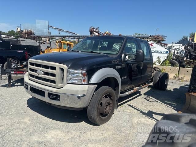 Ford F-450 Cabine si interior