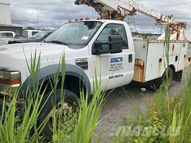 Ford F-450 Platforme aeriene montate pe camion