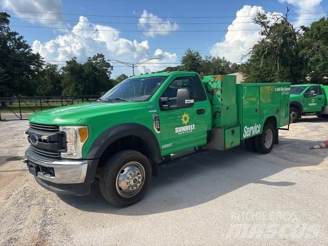 Ford F-450 Municipal/vehicul cu uz general