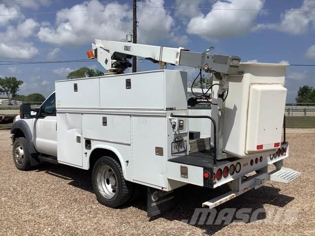 Ford F-450 Platforme aeriene montate pe camion