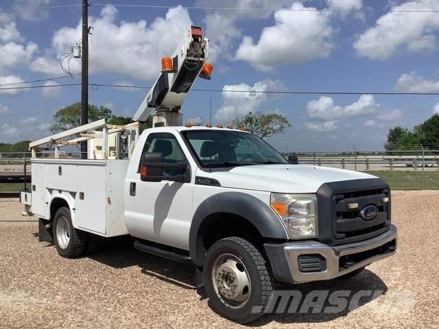 Ford F-450 Platforme aeriene montate pe camion