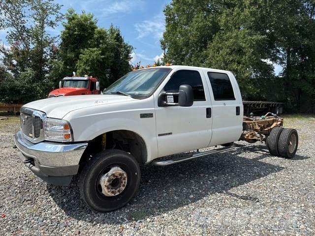 Ford F-450 Cabine si interior