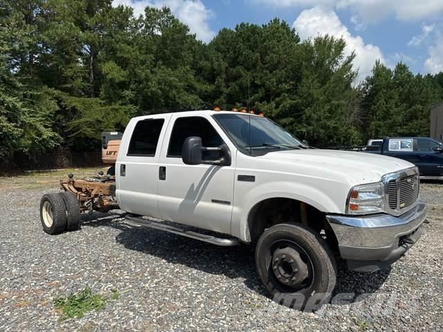 Ford F-450 Cabine si interior