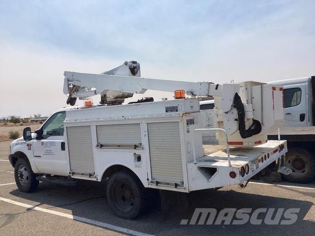 Ford F-450 Platforme aeriene montate pe camion