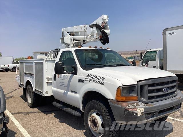 Ford F-450 Platforme aeriene montate pe camion