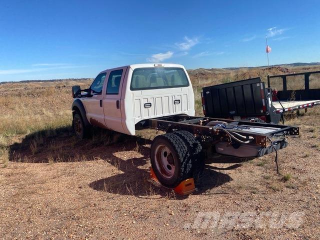 Ford F-450 Cabine si interior