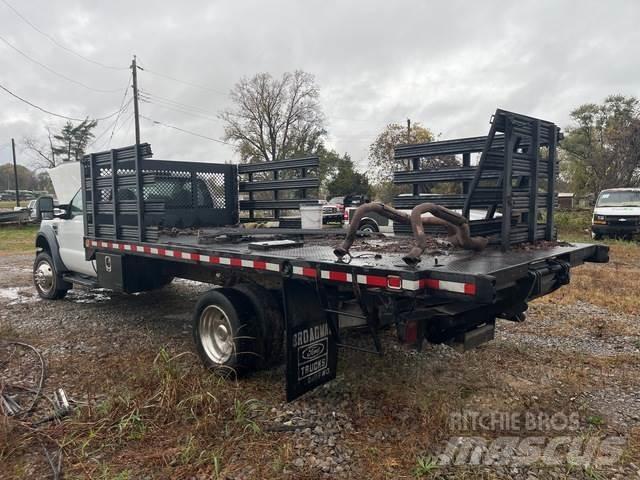 Ford F-550 Camioane platforma/prelata