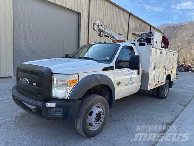 Ford F-550 Municipal/vehicul cu uz general