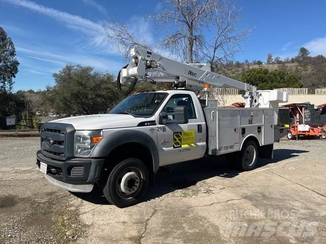 Ford F-550 Platforme aeriene montate pe camion