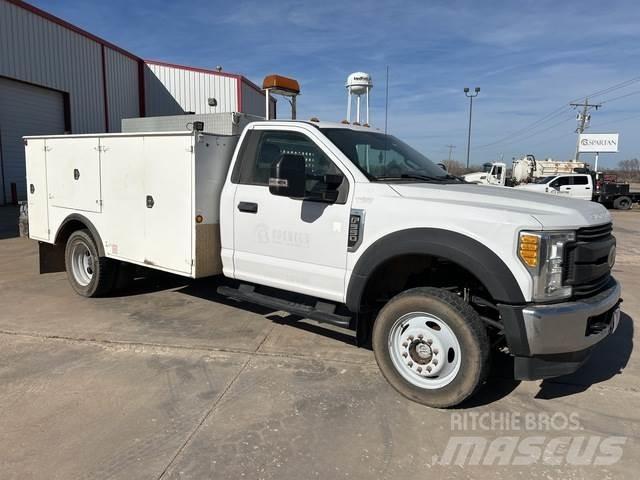 Ford F-550 Municipal/vehicul cu uz general