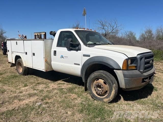 Ford F-550 Municipal/vehicul cu uz general