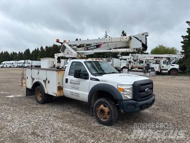 Ford F-550 Platforme aeriene montate pe camion