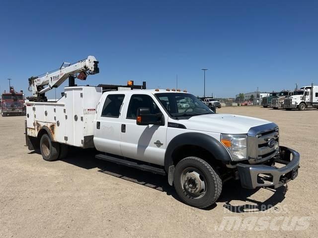 Ford F-550 Municipal/vehicul cu uz general