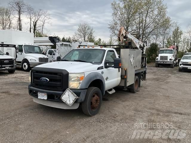 Ford F-550 Camioane platforma/prelata