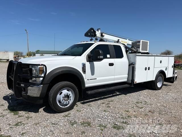 Ford F-550 Municipal/vehicul cu uz general