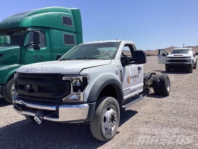 Ford F-550 Cabine si interior