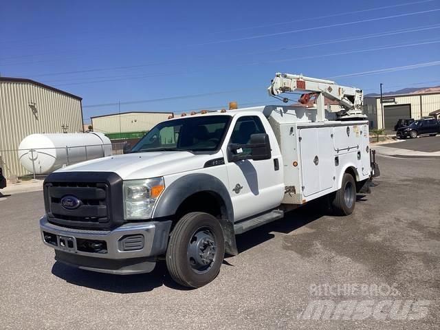 Ford F-550 Municipal/vehicul cu uz general