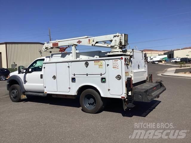 Ford F-550 Municipal/vehicul cu uz general