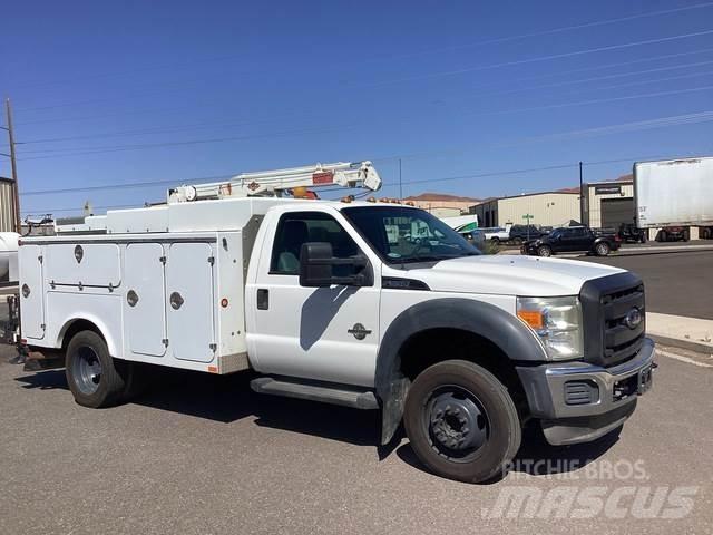 Ford F-550 Municipal/vehicul cu uz general