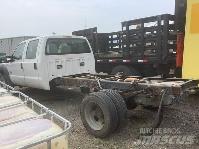 Ford F-550 Cabine si interior