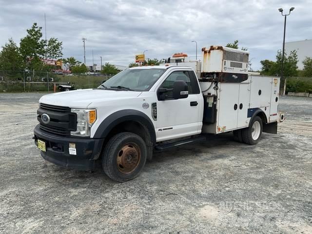 Ford F-550 Municipal/vehicul cu uz general