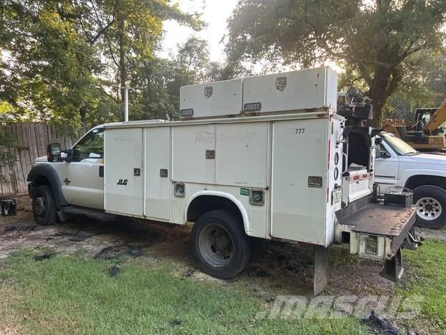 Ford F-550 Municipal/vehicul cu uz general