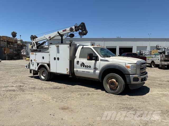 Ford F-550 Municipal/vehicul cu uz general