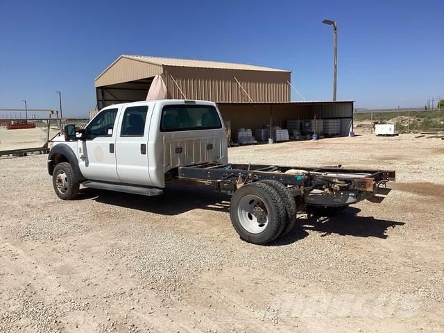 Ford F-550 Cabine si interior