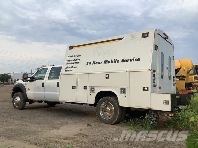 Ford F-550 Municipal/vehicul cu uz general