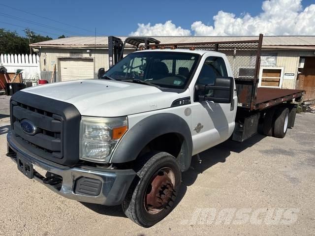 Ford F-550 Autobasculanta