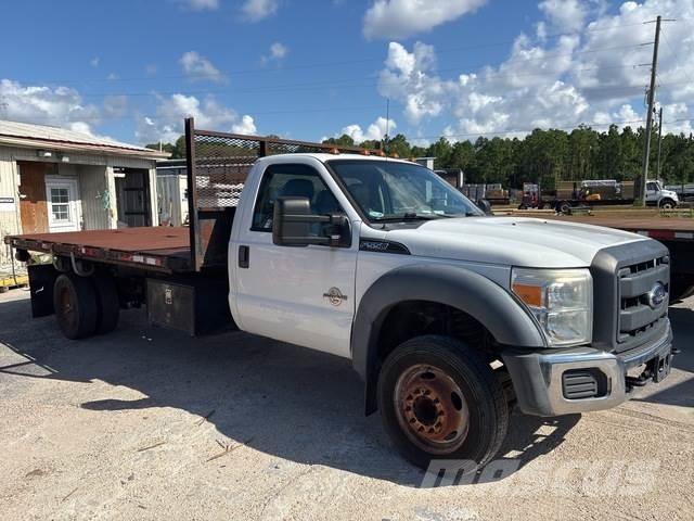 Ford F-550 Autobasculanta