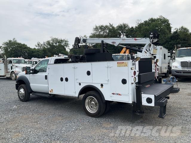Ford F-550 Municipal/vehicul cu uz general