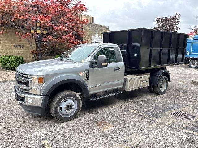 Ford F-550 Camion cu carlig de ridicare