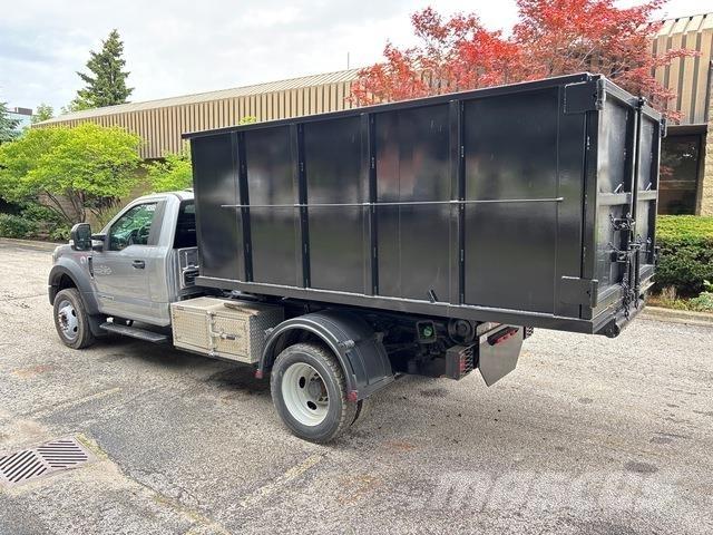 Ford F-550 Camion cu carlig de ridicare