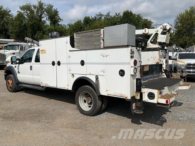 Ford F-550 Municipal/vehicul cu uz general
