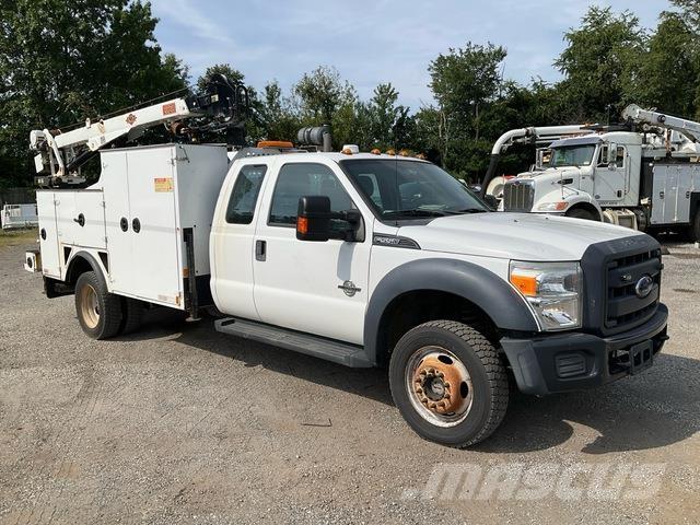 Ford F-550 Municipal/vehicul cu uz general