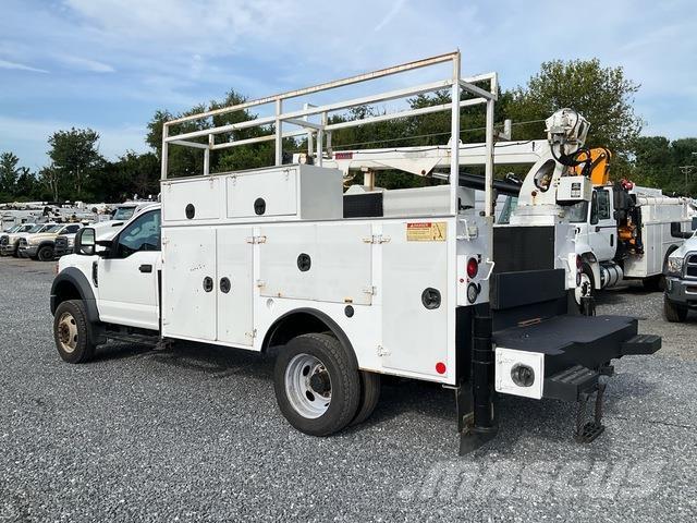 Ford F-550 Municipal/vehicul cu uz general