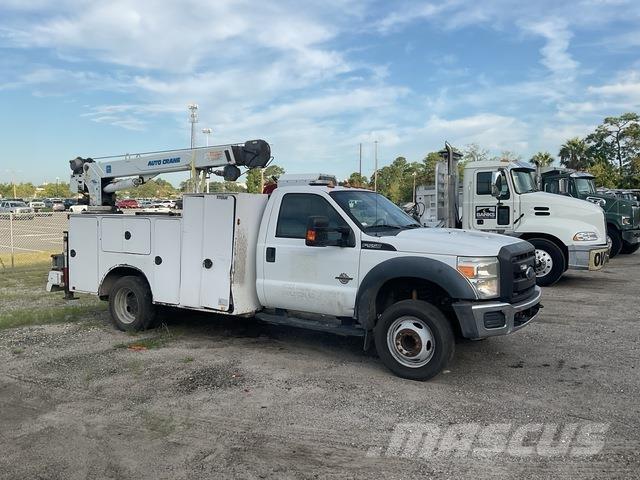 Ford F-550 Municipal/vehicul cu uz general