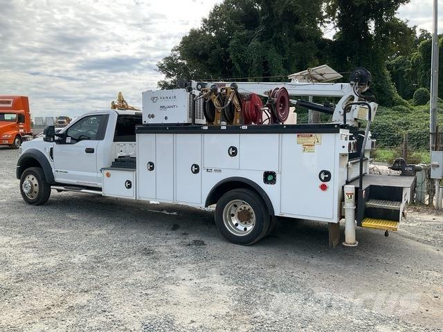 Ford F-550 Municipal/vehicul cu uz general