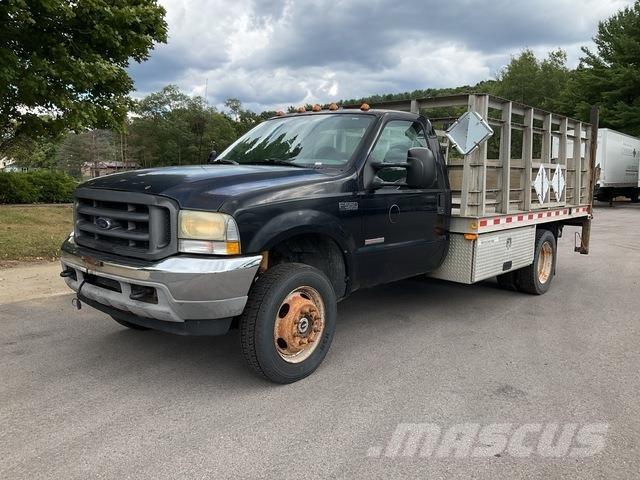 Ford F-550 Camioane platforma/prelata